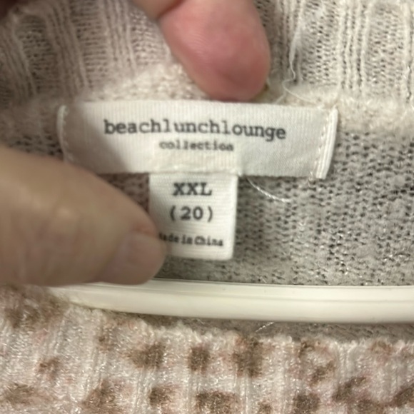 - Leopard Print Beige Sweater - Picture 2 of 4